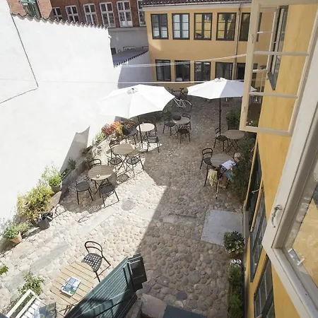 Kyhns Hotel